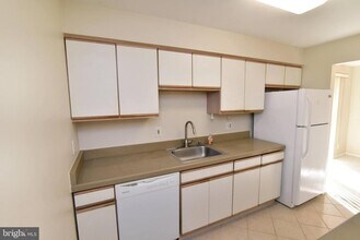 201 Mulberry Cove in Mount Laurel, NJ - Building Photo - Building Photo