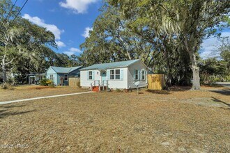 1101 Woodward Ave in Beaufort, SC - Building Photo - Building Photo