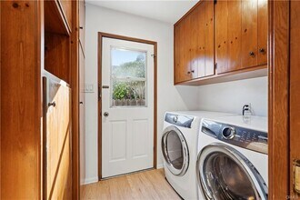 9207 Whitaker Ave in Los Angeles, CA - Building Photo - Building Photo