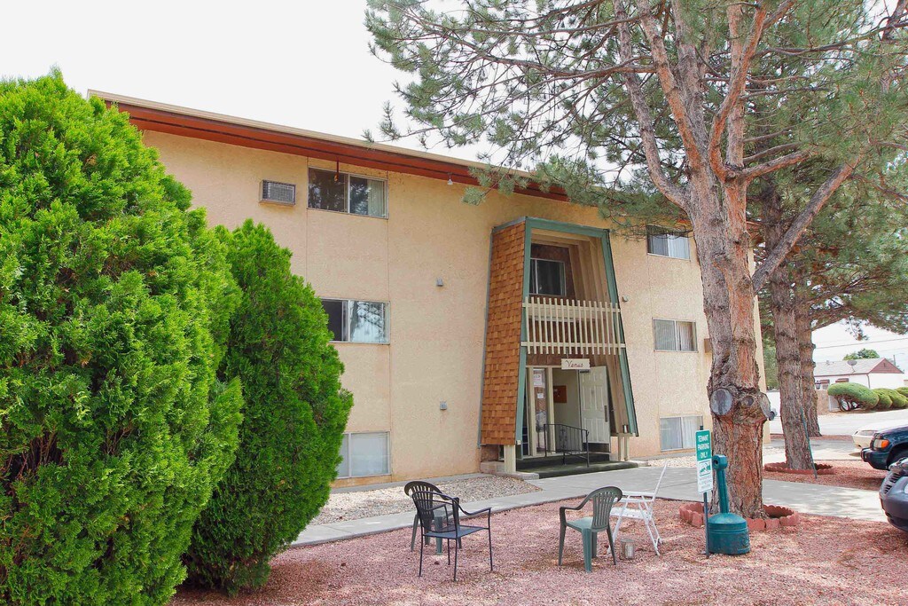 Stardust Plaza Apartments Pueblo, CO Apartments