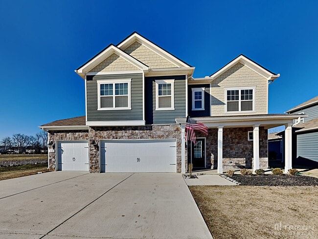 property at 3034 Butterfield Ave