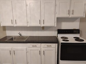 504 N Newsom St, Unit GARAGE in Mineola, TX - Building Photo - Building Photo