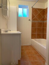 11425 Juanita Dr NE in Kirkland, WA - Building Photo - Building Photo
