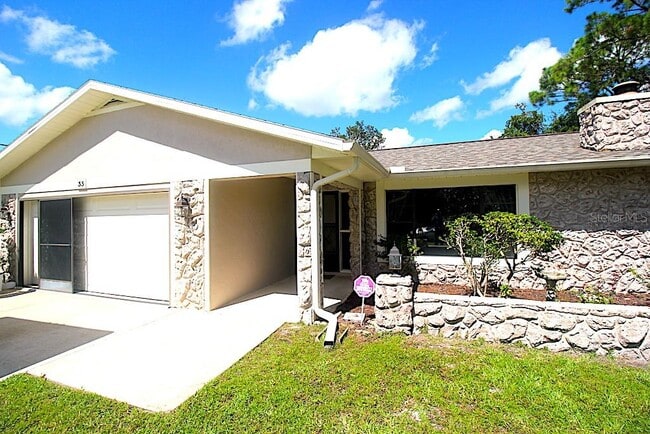 33 Felter Ln in Palm Coast, FL - Building Photo - Building Photo