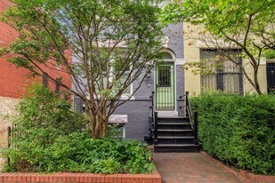 722 13th St SE in Washington, DC - Building Photo