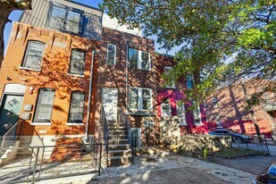 812 N Holly St in Philadelphia, PA - Building Photo