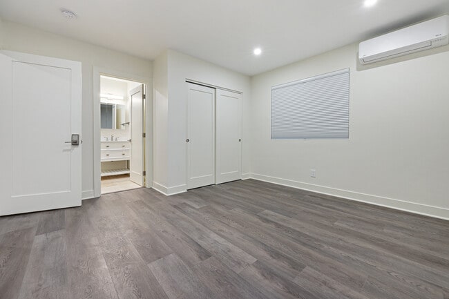 property at 1370 Nashville St