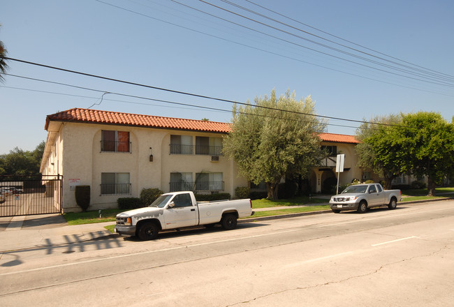 Valle Vista Apartments in North Hollywood, CA - Building Photo - Building Photo