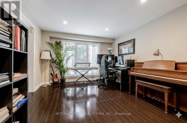 63 Burkwood Crescent in Toronto, ON - Building Photo - Building Photo