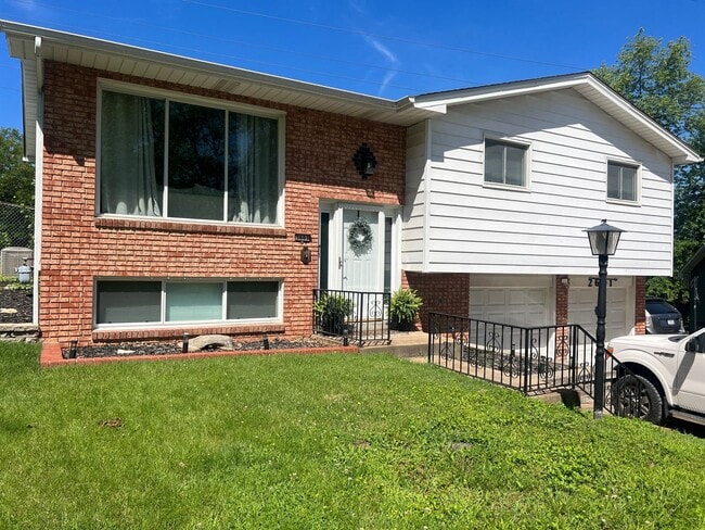 property at 2601 Jere Ln