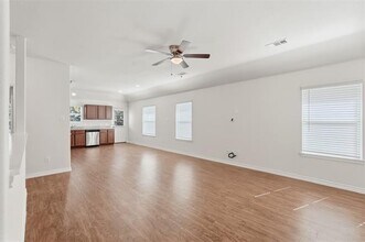 3408 Robin Rd in Ennis, TX - Building Photo - Building Photo