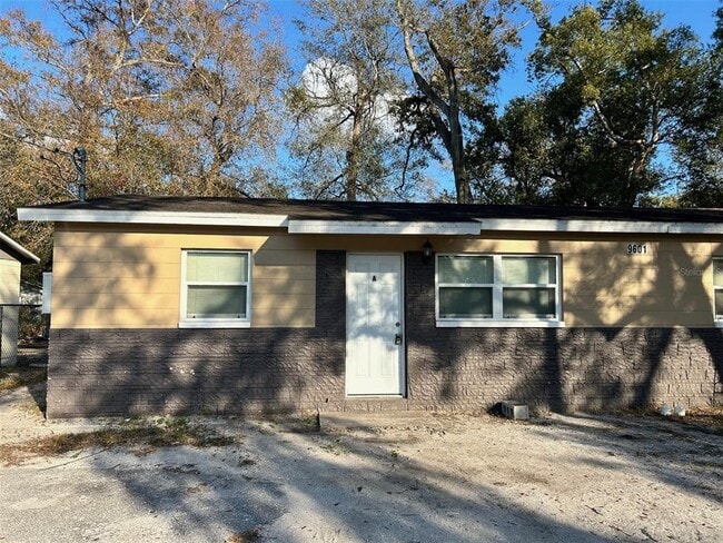 9601 N 10th St in Tampa, FL - Building Photo - Building Photo