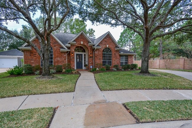 3206 Beachwater Dr