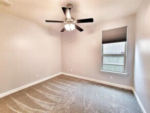 2316 Vineyard Terrace Ln in League City, TX - Building Photo - Building Photo
