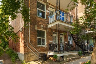 2238-2248 De La Visitation Rue in Montréal, QC - Building Photo