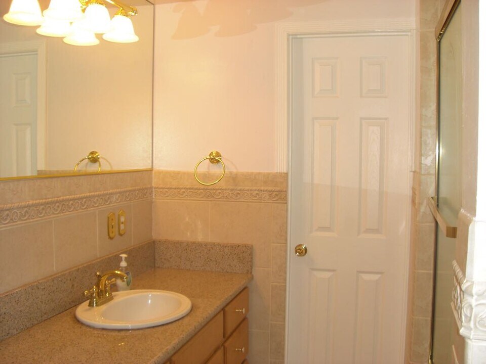 4633 Pepperwood Ave in Long Beach, CA - Building Photo