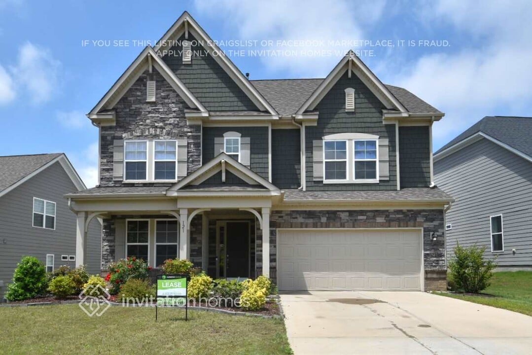 121 Tetcott St in Mooresville, NC - Building Photo