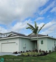 13431 Amber Waves Ave in Delray Beach, FL - Building Photo - Building Photo