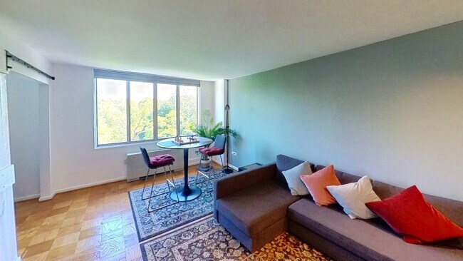 2939 Van Ness St NW in Washington, DC - Building Photo - Building Photo