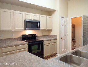 6106 Maggies Cir in Jacksonville, FL - Building Photo - Building Photo