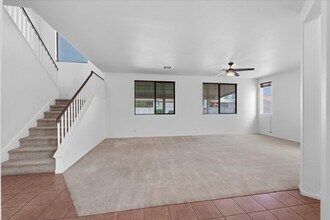 920 Stable Glen Dr in North Las Vegas, NV - Building Photo - Building Photo