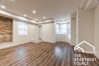 2112 N Campbell Ave, Unit GDN in Chicago, IL - Building Photo - Building Photo