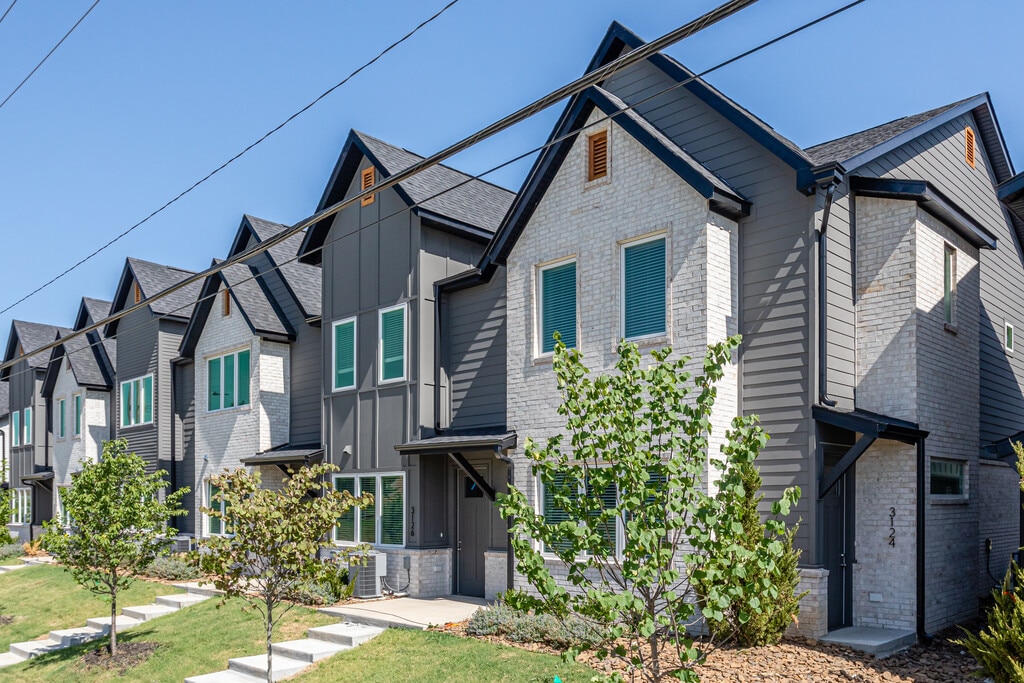 Elm Tree Townhomes Bentonville, AR Apartments For Rent