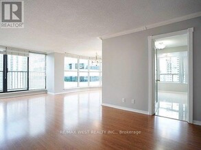 100-1100 Upper Madison Ave in Toronto, ON - Building Photo - Building Photo