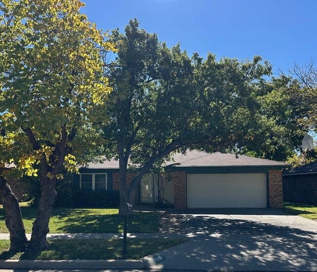 property at 7503 Elmhurst Dr