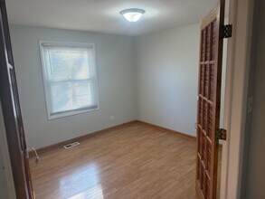 982 Hastings Ln in Hanover Park, IL - Building Photo - Building Photo