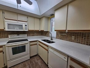 19505 Quesada Ave in Port Charlotte, FL - Building Photo - Building Photo