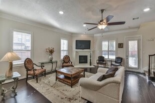 11603 Royal Oaks Trce in Houston, TX - Building Photo