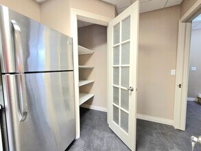 7542-7580 80 Ave NW in Edmonton, AB - Building Photo - Building Photo