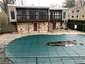 40 Leslie Rd in Bridgeport, CT - Building Photo - Building Photo