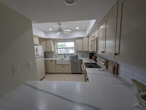 404 Clubhouse Cir in Jupiter, FL - Building Photo - Building Photo
