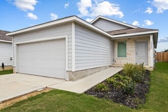 1355 Loop St in San Antonio, TX - Building Photo - Building Photo