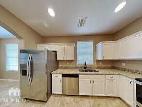 17694 W Mandalay Ln in Surprise, AZ - Building Photo - Building Photo