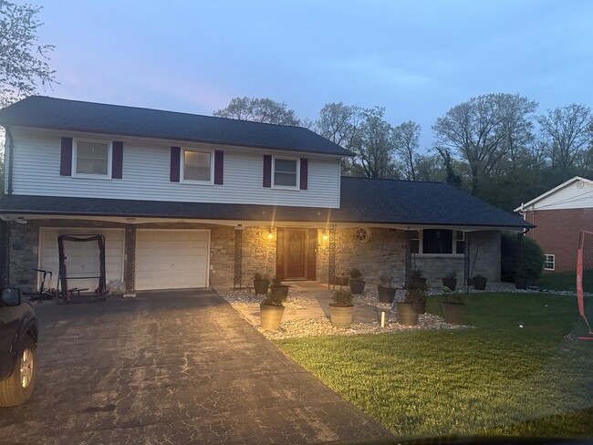 property at 9105 Gue Rd