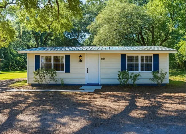 1702 Lafayette St in Beaufort, SC - Building Photo - Building Photo