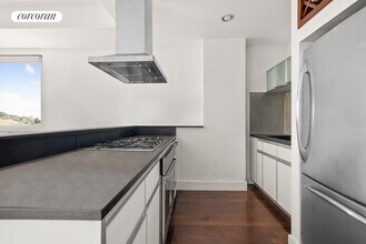 4427 Purves St in Queens, NY - Building Photo - Building Photo