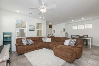 7110 W Post Rd in Chandler, AZ - Building Photo - Building Photo