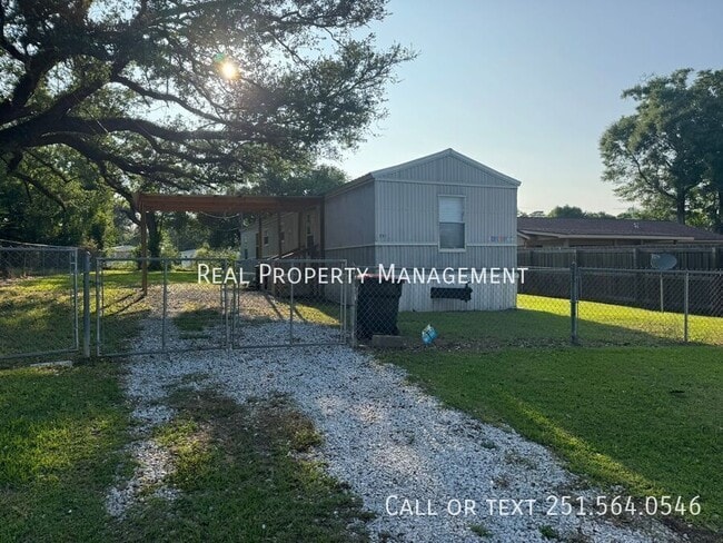 property at 3101 Western Hills Dr W