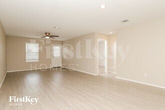 7275 Plow Run in San Antonio, TX - Foto de edificio - Building Photo