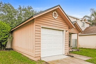 2513 Townsquare Dr in Jacksonville, FL - Foto de edificio - Building Photo