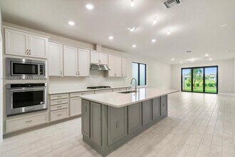 8185 Tailshot Ct in Greenacres, FL - Building Photo - Building Photo