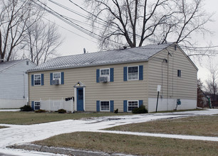 1205 W 44th St in Lorain, OH - Foto de edificio - Building Photo