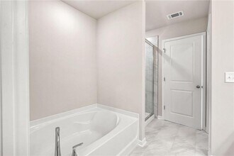 181 Dewey Rd in Lilburn, GA - Building Photo - Building Photo