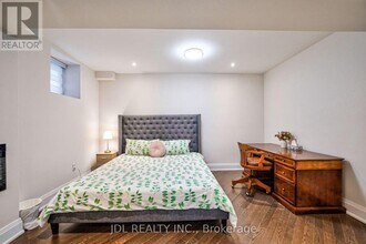133 Hillsview Dr in Richmond Hill, ON - Building Photo - Building Photo