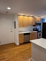 17 Exeter St, Unit B in Boston, MA - Building Photo