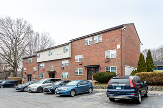 Ivy Garden Apartments in Willimantic, CT - Building Photo - Other